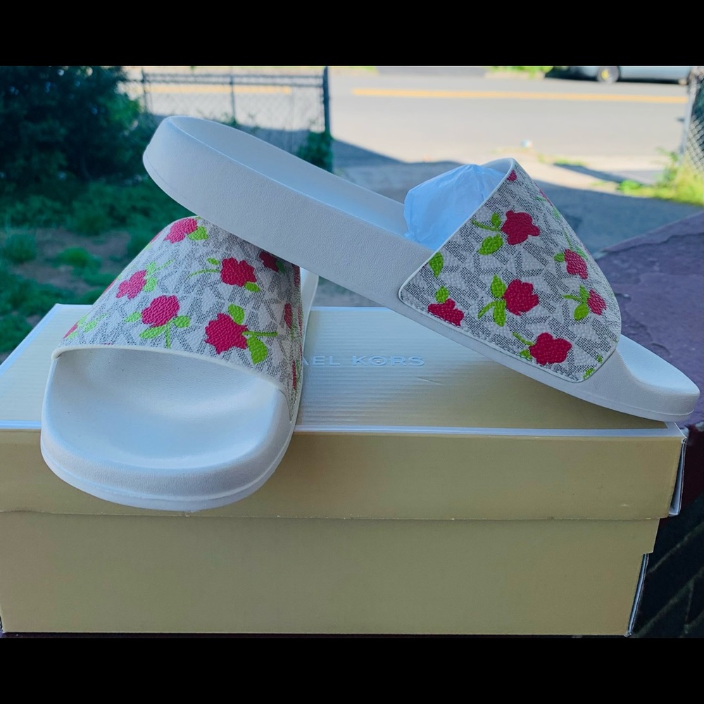 Brand new size 8 in womens.